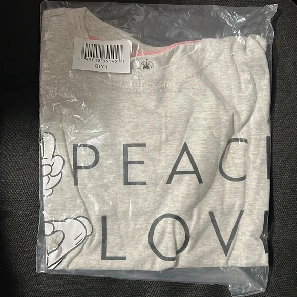 Disney shirt - Picture 3 of 4